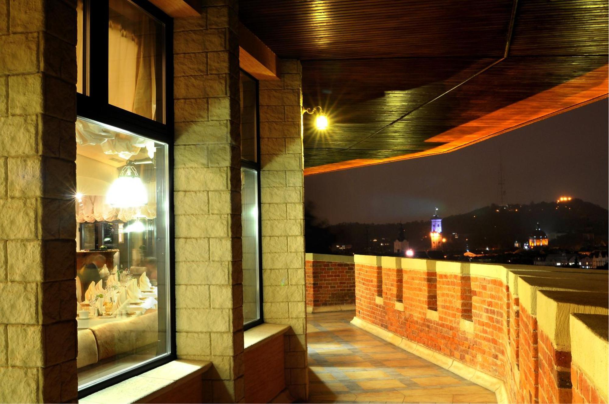 Citadel Gastro Boutique Hotel Lviv Extérieur photo